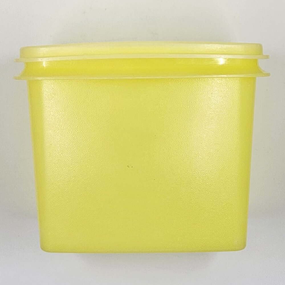 Vintage Tupperware Shelf Saver 1 Qt. Yellow Rectangle Container with Lid 1243-4
